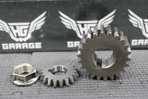 47573048
