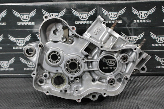 1998 HONDA CR125R OEM RIGHT ENGINE MOTOR CRANKCASE CRANK CASES BLOCK - hggarage