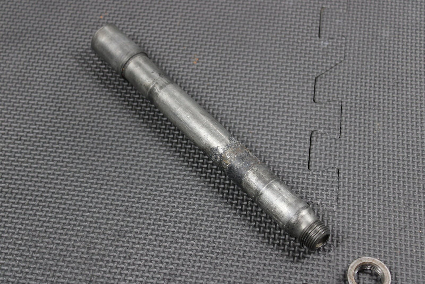 2013 SUZUKI RMZ250 OEM FRONT WHEEL RIM AXLE PIVOT BOLT 54711 - 35G00 - hggarage