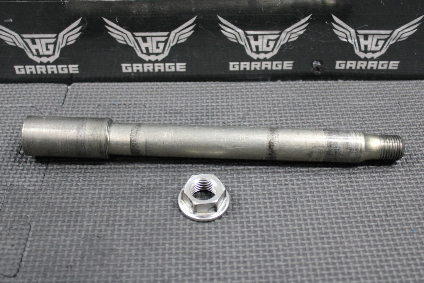 2013 HONDA CRF250R OEM FRONT WHEEL RIM AXLE PIVOT BOLT NUT 44301 - MEN - 000 - hggarage
