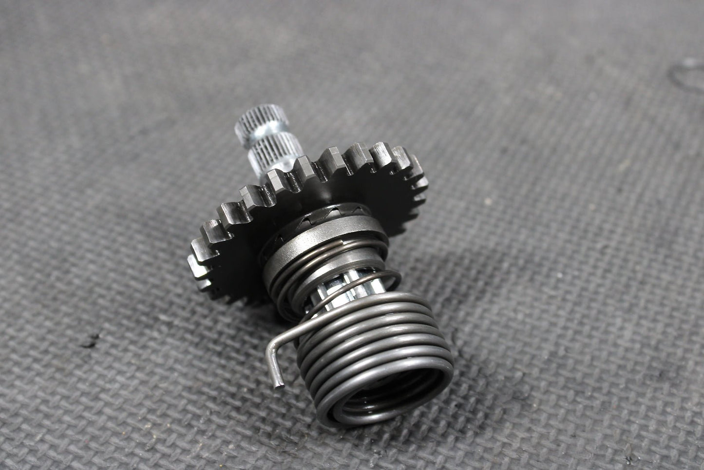 2003 Suzuki RM85 RM85L OEM Kickstart Kick Start Shaft W Idler Gear 26211 - 02B04 - hggarage