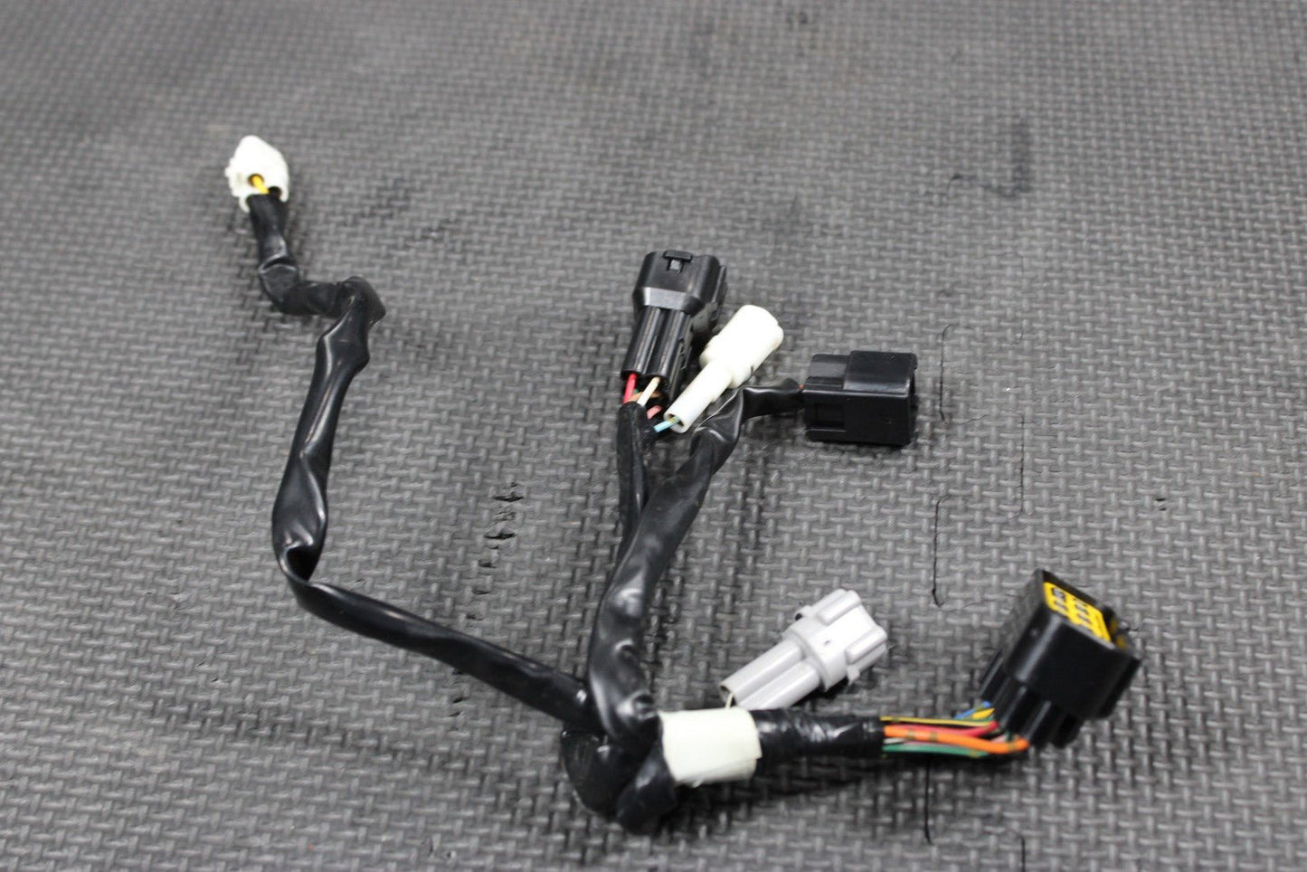 2005 YAMAHA 04 - 05 YZ450F OEM MAIN ENGINE WIRING HARNESS LOOM 5XD - 82509 - 00 - 00 - hggarage