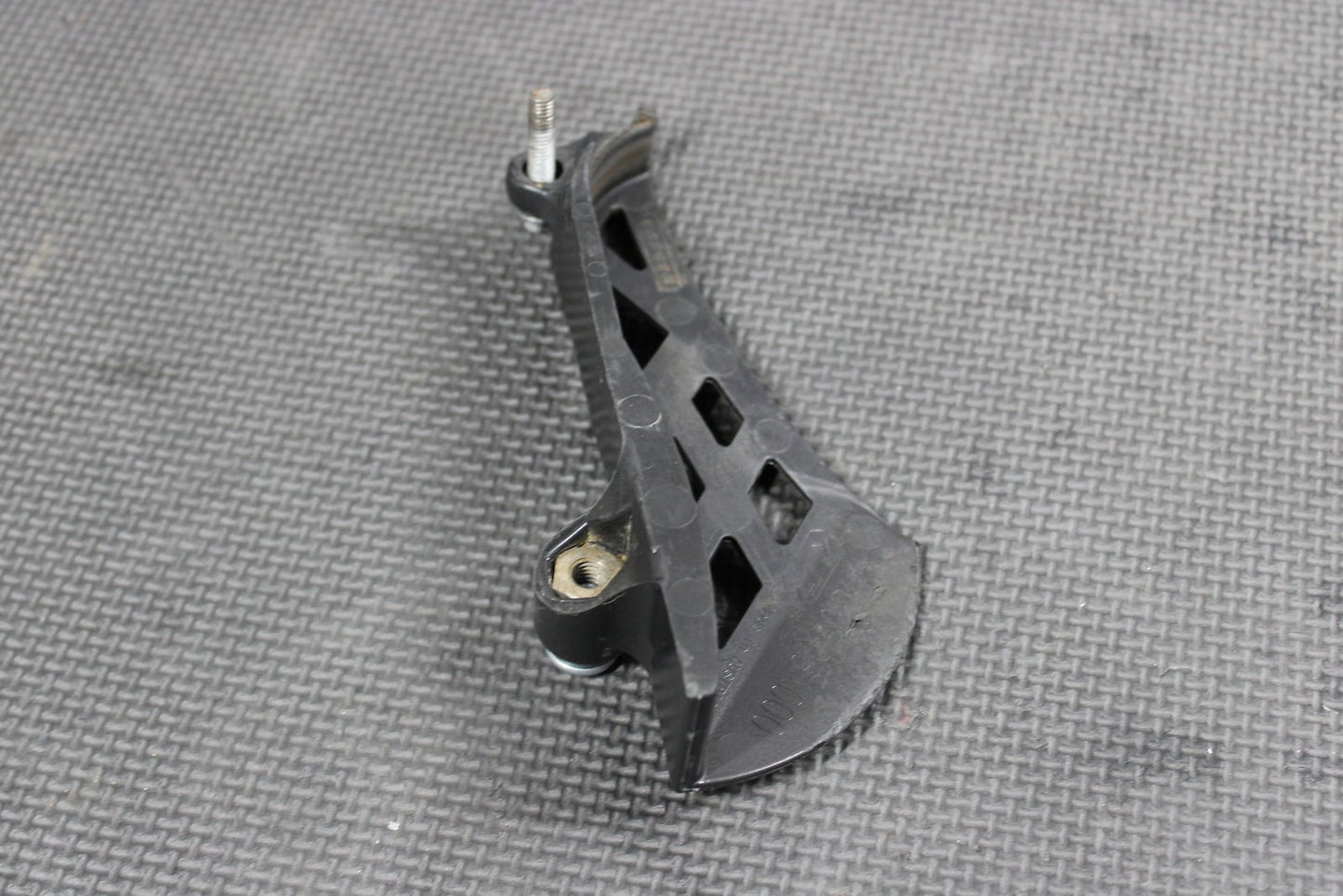 2007 KTM 2004 / 06 - 11 105 04 - 17 85SX OEM CHAIN SUPPORT GUIDE THRUST SLIDER 47007 - hggarage