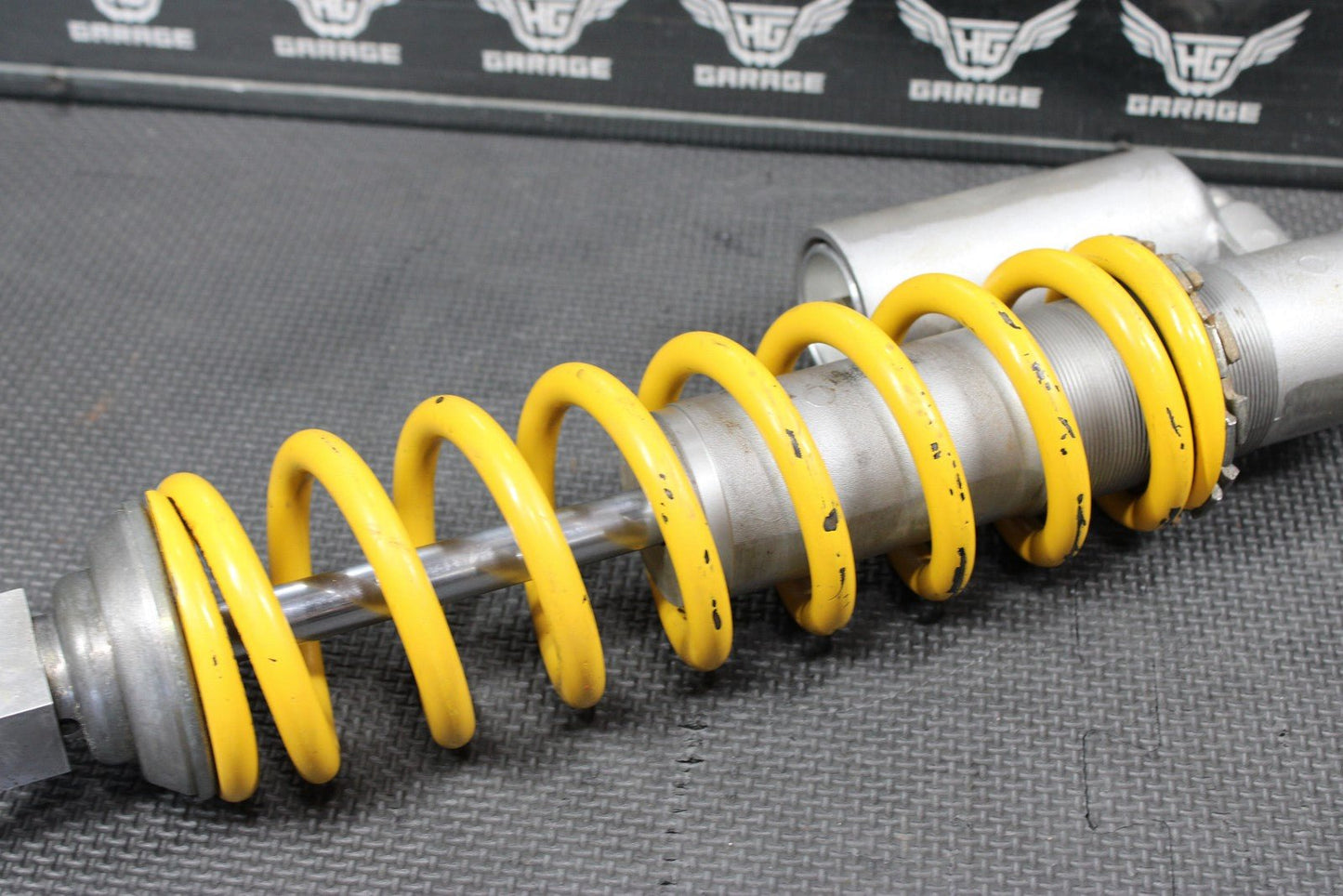 1998 HONDA CR125R OEM 98 - 99 REAR BACK SHOCK ABSORBER SUSPENSION 52400 - KZ4 - A71 - hggarage