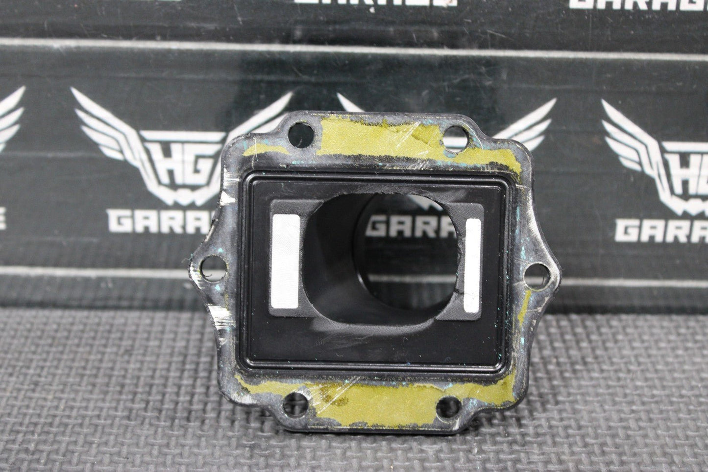 1996 KAWASAKI KX125 V FORCE INTAKE REED BLOCK CARBURATOR HOLDER ASSEMBLY - hggarage