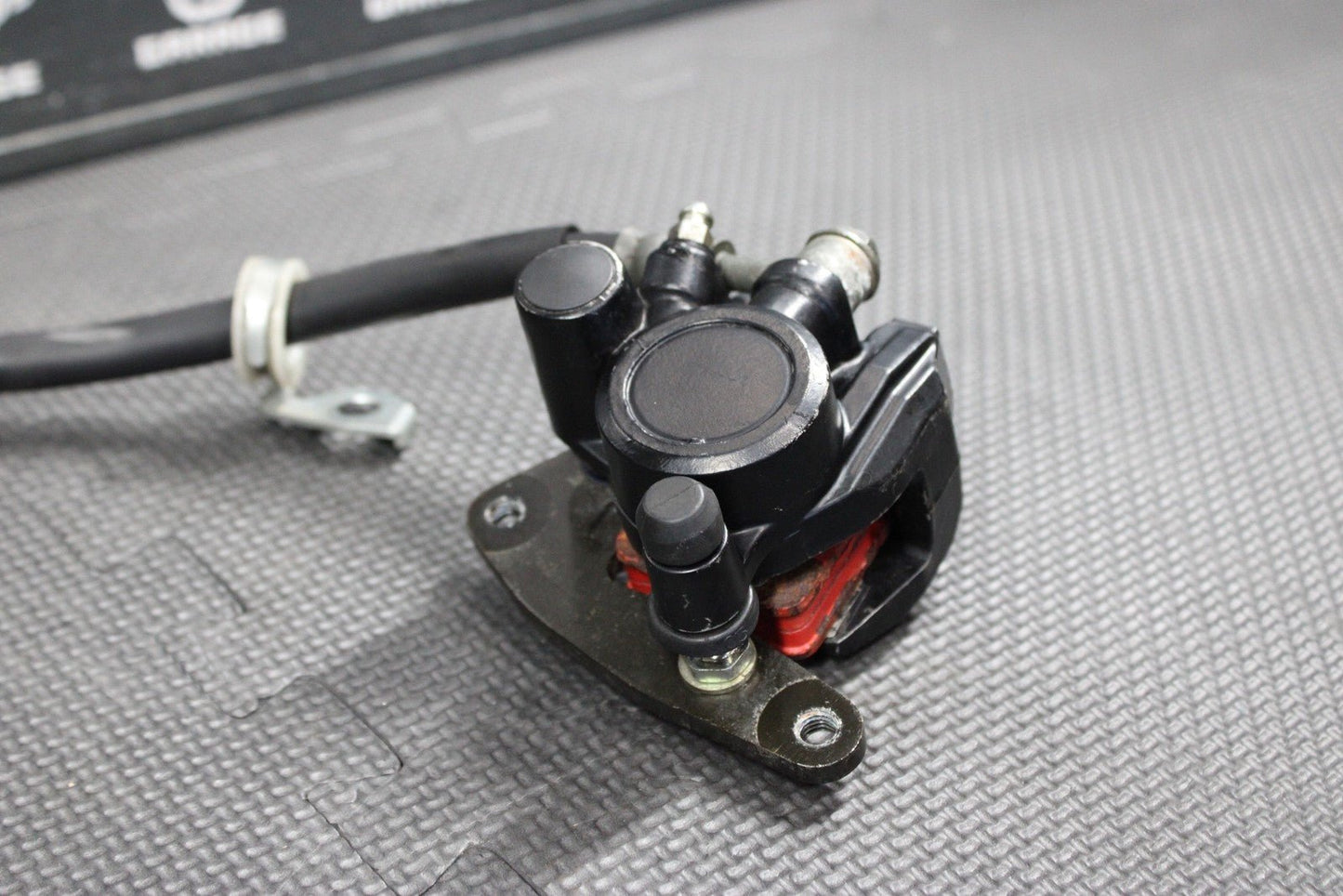 2005 SUZUKI DR200SE OEM FRONT BRAKE CALIPER MASTER CYLINDER HOSE BRAKE LEVER KIT - hggarage