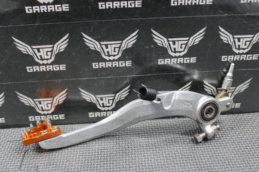 2010 KTM 08 - 16 250 XCF - W OEM RIGHT REAR BRAKE FOOT PEDAL LEVER 77213050044 - hggarage