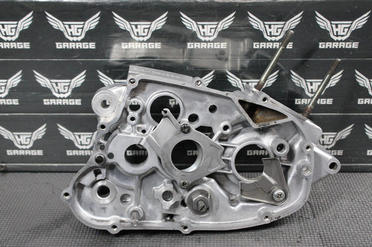 1997 YAMAHA RT100 OEM RIGHT ENGINE MOTOR CRANKCASE CRANK CASE BLOCK - hggarage