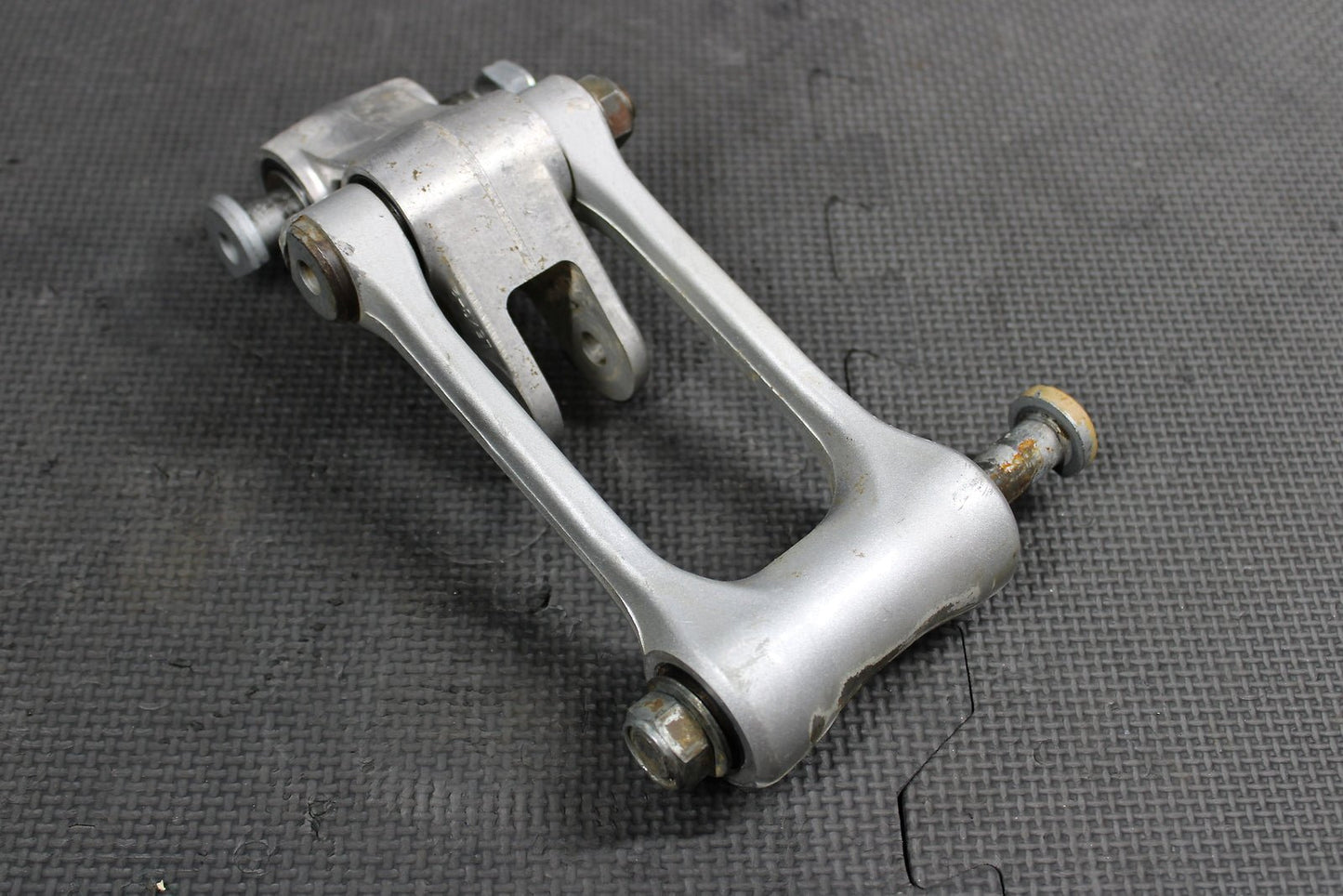 2008 YAMAHA YZ250F YZ450F OEM REAR SHOCK LINKAGE LINKS 5XC - 2217A - L0 - 00 - hggarage