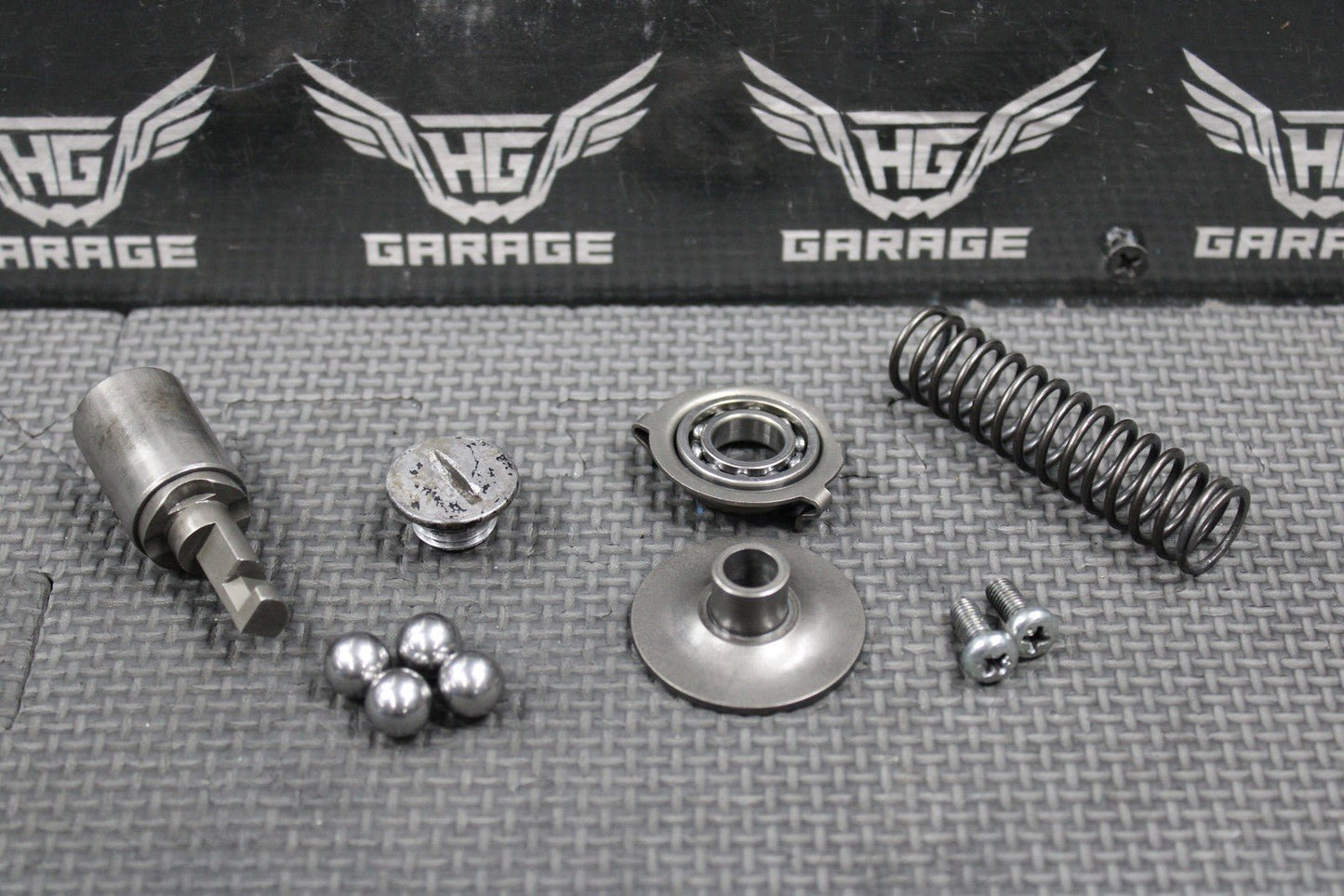 1988 HONDA CR250R OEM EXHAUST VALVE GOVERNOR PLATE RELEASE SPRING HOLDER PARTS - hggarage