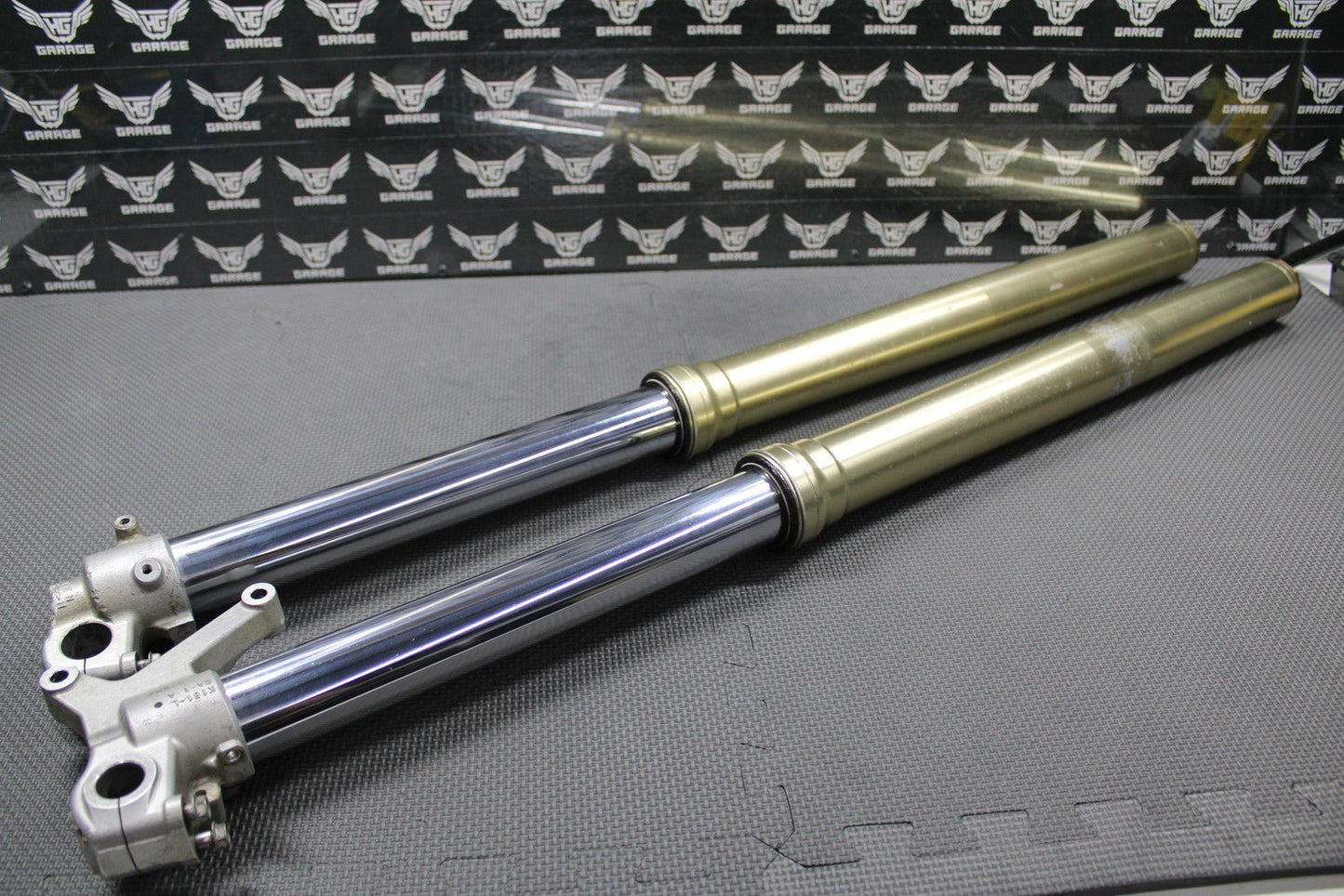 2007 KAWASAKI KX250F OEM RIGHT LEFT FRONT SUSPENSION FORKS SHOCKS 44071 - 5015 - hggarage