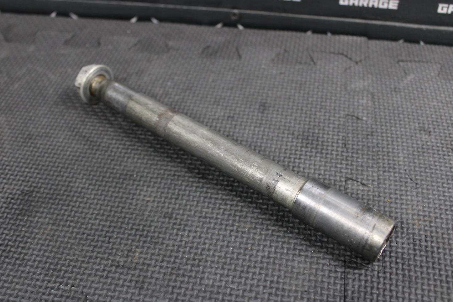 2007 HONDA CR125R OEM FRONT WHEEL RIM AXLE PIVOT BOLT 44301 - MEN - 000 - hggarage
