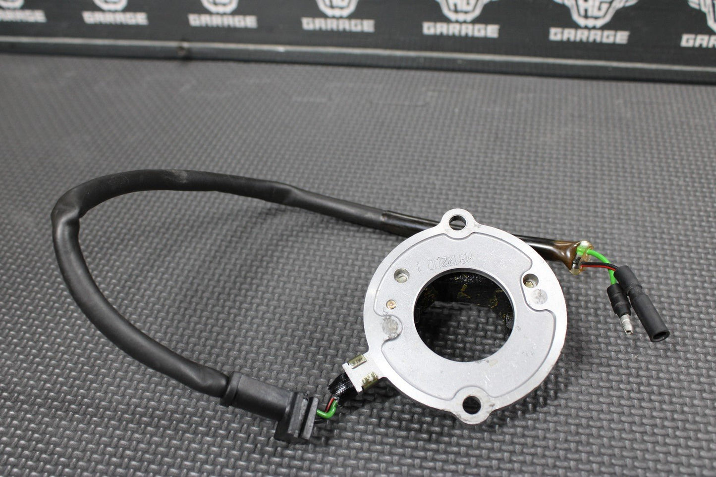 1991 86 - 91 HONDA CR80R OEM STATOR PULSE GENERATOR ALTERNATOR 30300 - GC4 - 601 GOOD! - hggarage