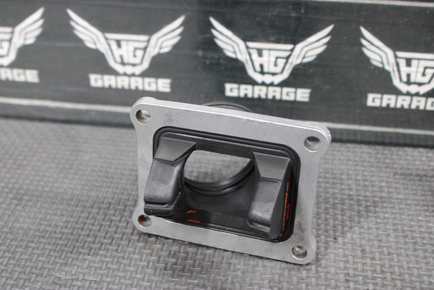 1998 HONDA CR125R OEM INTAKE REED BLOCK ASSEMBLY 14100 - KZ4 - J01 16221 - KZ4 - A10 - hggarage