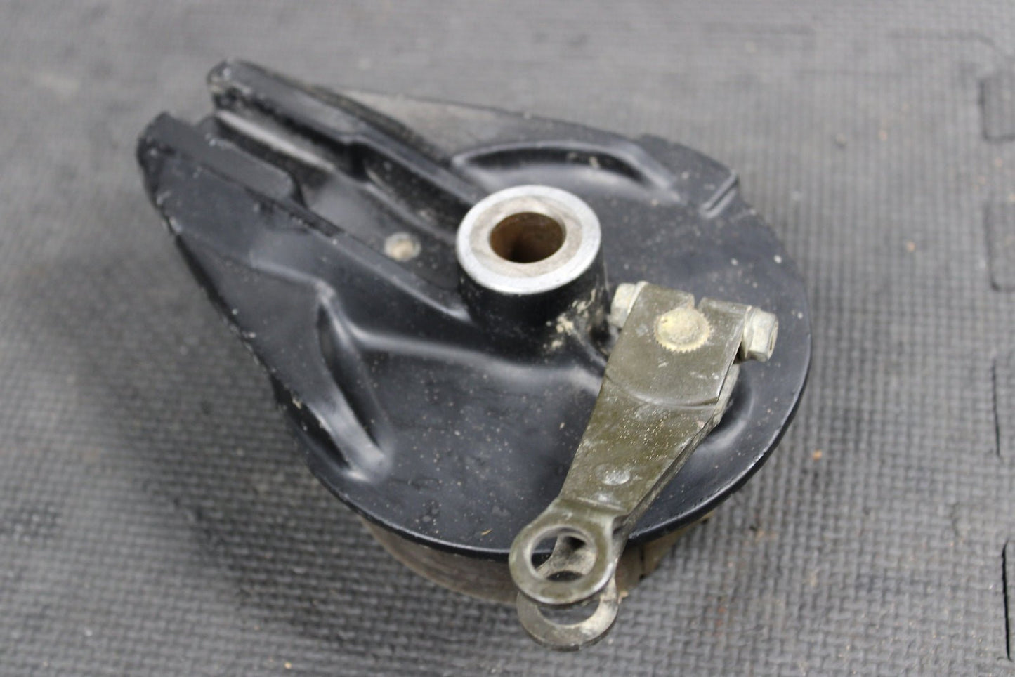 1997 Honda XR200R 90 - 02 OEM Rear Back Brake Drum Panel Assembly - hggarage