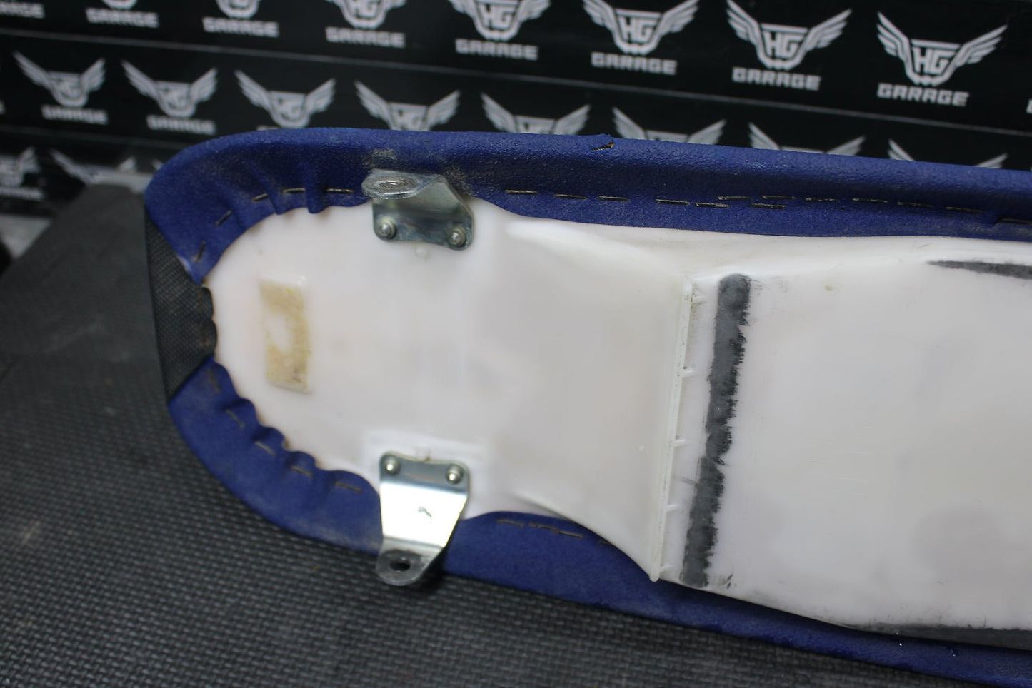 2008 SUZUKI RMZ250 OEM SEAT SADDLE 45100 - 10H01 - FNN - hggarage