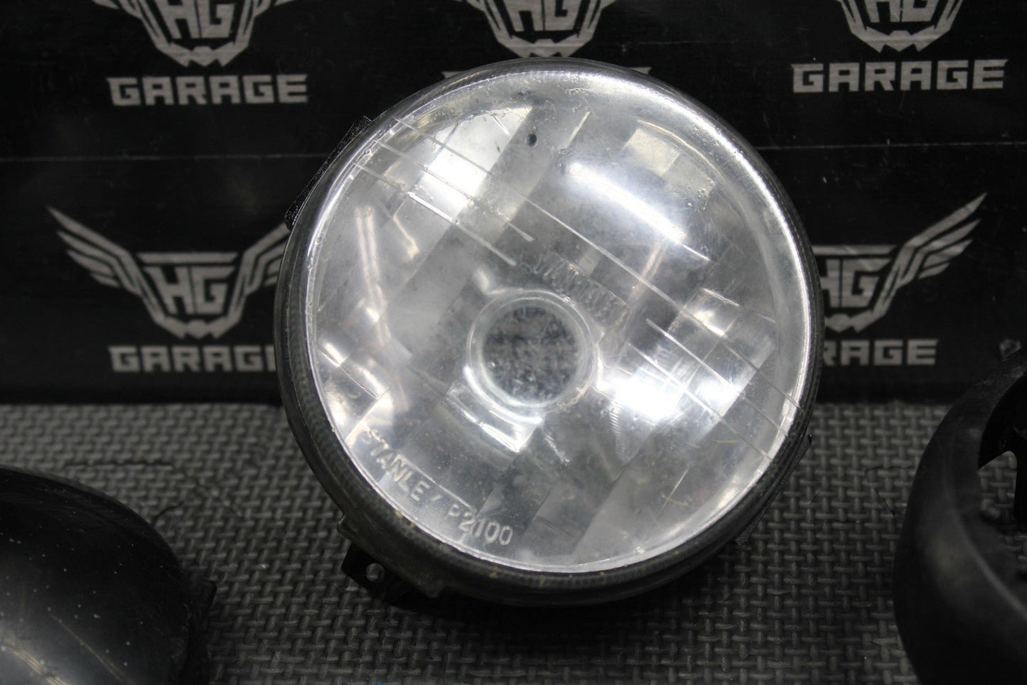 2001 YAMAHA BANSHEE YFZ350 OEM FRONT HEAD LIGHT LAMP HEADLIGHT HOUSING PARTS - hggarage
