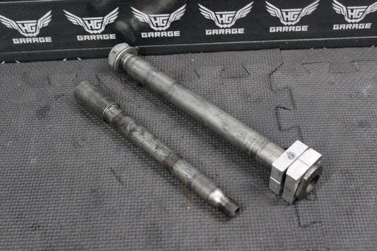 2002 HONDA CRF450R OEM FRONT WHEEL RIM AXLE PIVOT BOLT REAR AXLE - hggarage