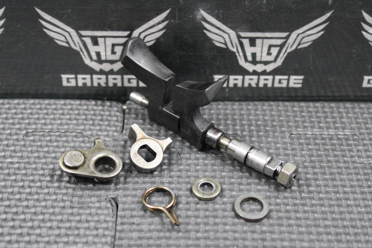2000 2001 HONDA CR125R OEM EXHAUST POWERVALVE FLAP VALVE SET SHAFT 06140 - KZ4 - A90 - hggarage