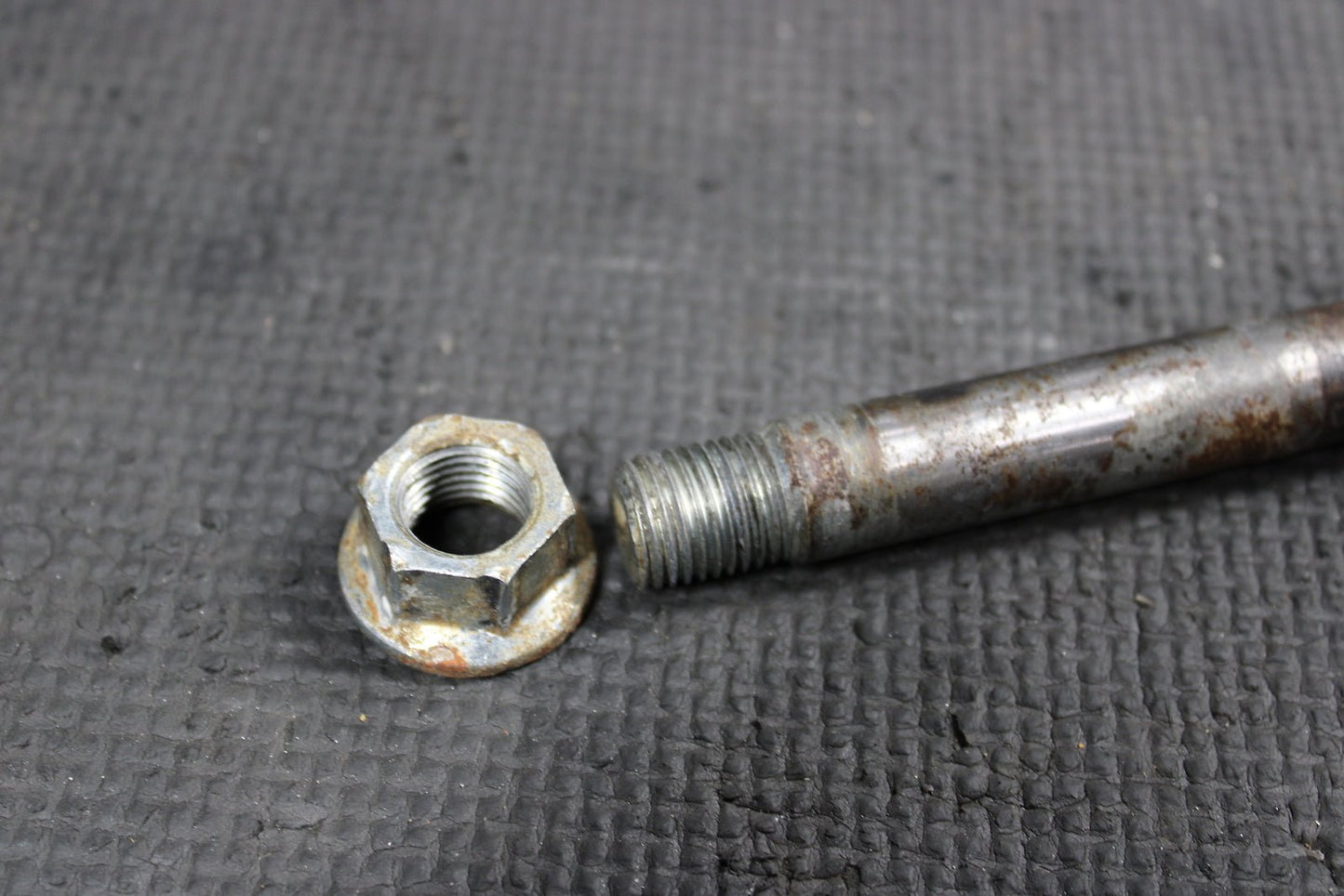 2004 KAWASAKI OEM FRONT WHEEL RIM AXLE PIVOT BOLT SWINGARM BOLT 41068 - 0013 - hggarage