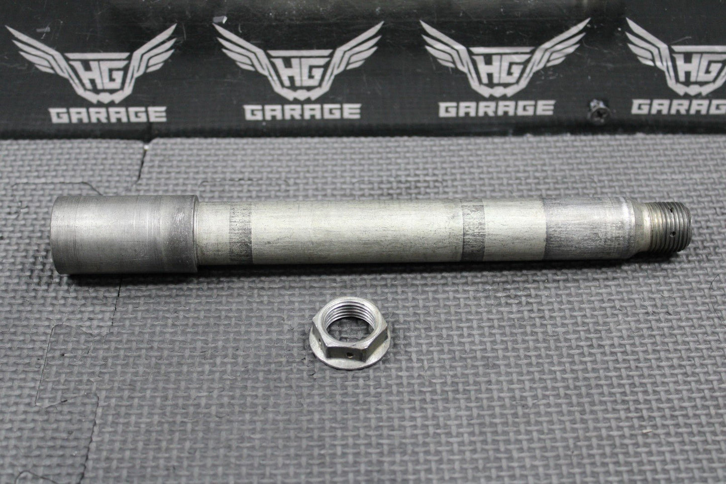 2020 YAMAHA YZ250FX OEM FRONT WHEEL RIM AXLE PIVOT BOLT NUT 1SL - 25181 - 00 - 00 - hggarage
