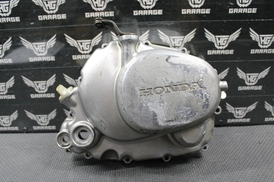 1999 HONDA XR200R 90 - 02 OEM ENGINE RIGHT CRANKCASE CLUTCH COVER 11330 - KT0 - 830 - hggarage