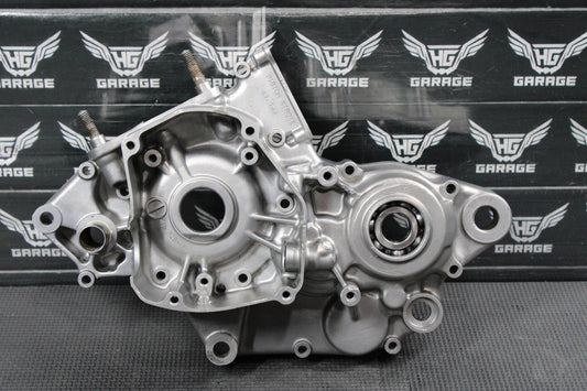 2000 SUZUKI RM125 99 - 00 OEM LEFT ENGINE MOTOR CRANKCASE CRANK CASES BLOCK - hggarage