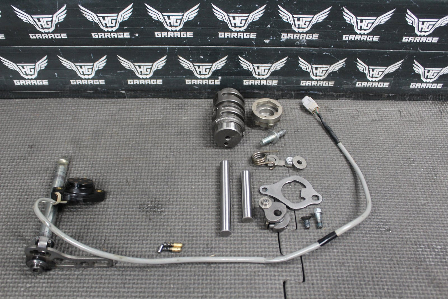 2018 KAWASAKI KX250F OEM ENGINE TRANSMISSION TRANNY SHIFT FORKS SHAFT SENSOR - hggarage