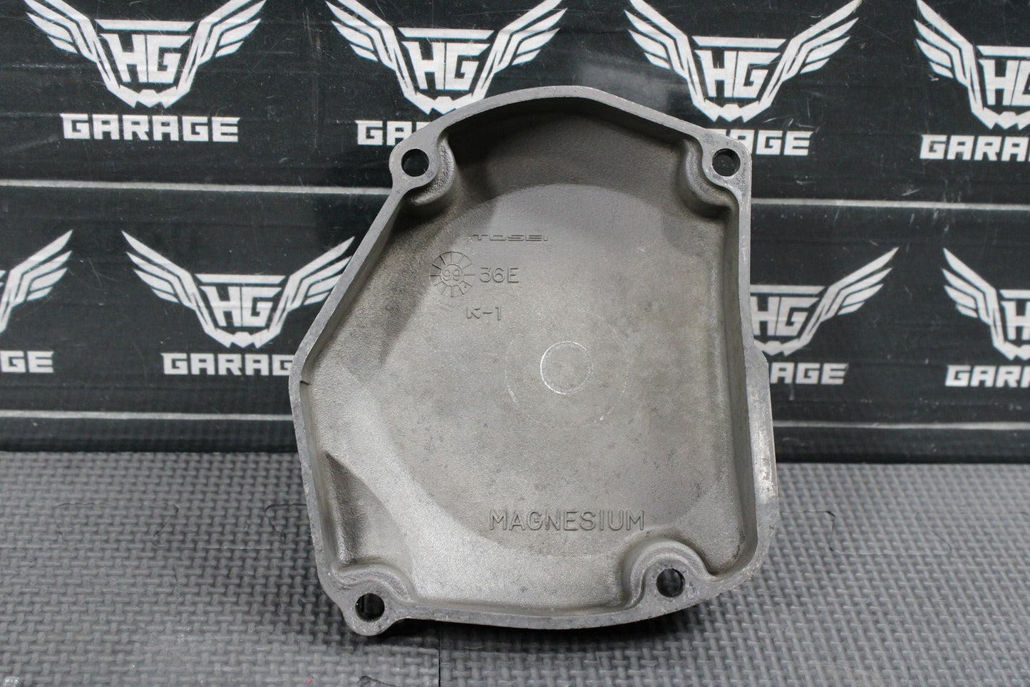 2000 SUZUKI RM125 OEM RIGHT SIDE STATOR GENERATOR MAGNETO COVER 11351 - 36F00 - hggarage