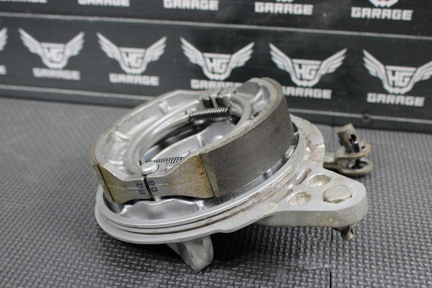 2005 SUZUKI DR200SE OEM REAR BACK BRAKE DRUM ASSEMBLY 54400 - 07870 GOOD! - hggarage