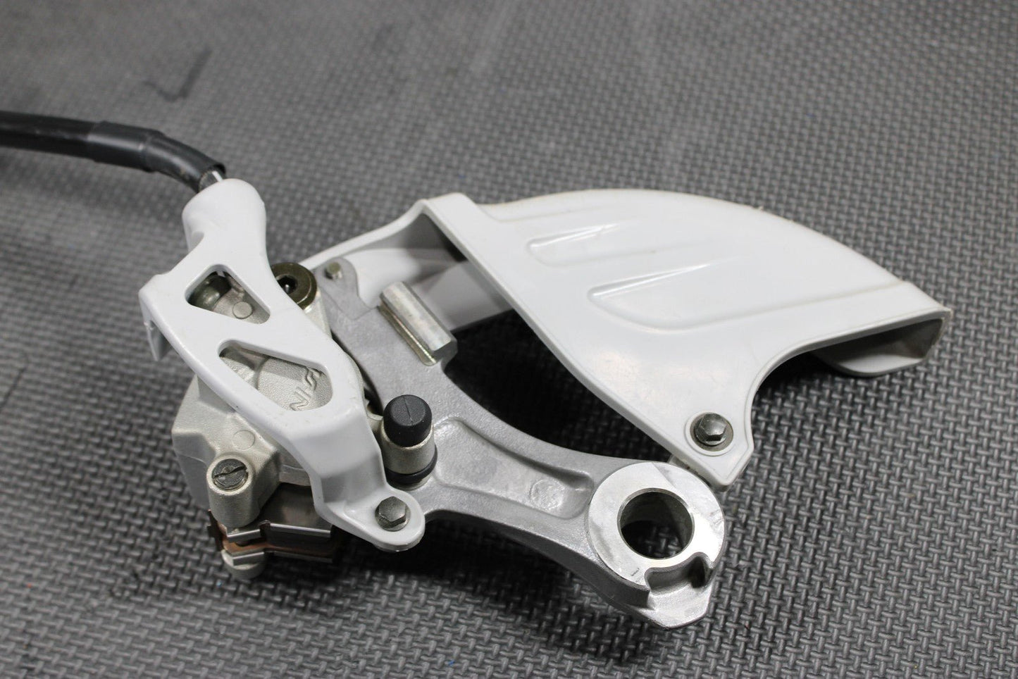 2005 YAMAHA YZ450F OEM NISSIN REAR BACK BRAKE CALIPER MASTER CYLINDER LEVER MINT - hggarage