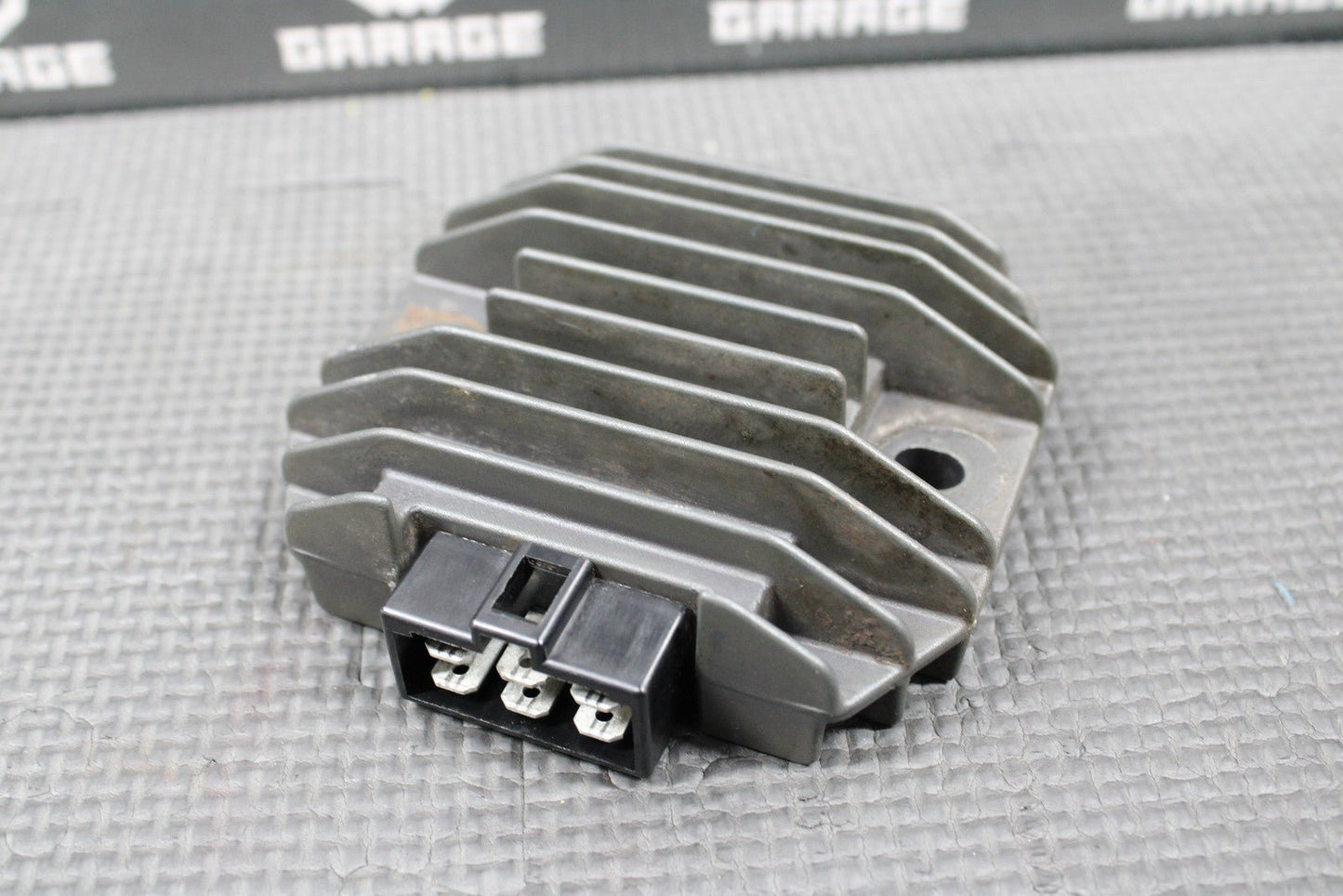 2009 KAWASAKI KLX250 KLX250S KLX250SF OEM RECTIFIER VOLTAGE REGULATOR 21066 - 0027 - hggarage