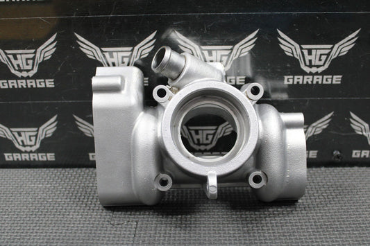 2001 01 - 03 HUSQVARNA CR250 WR250 OEM CYLINDER POWERVALVE EXHUAST COVER OUTLET - hggarage