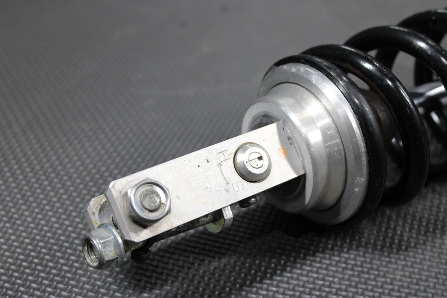 2014 KAWASAKI KX250F OEM REAR BACK SHOCK ABSORBER SUSPENSION 45014 - 0416 - 23P GOOD - hggarage