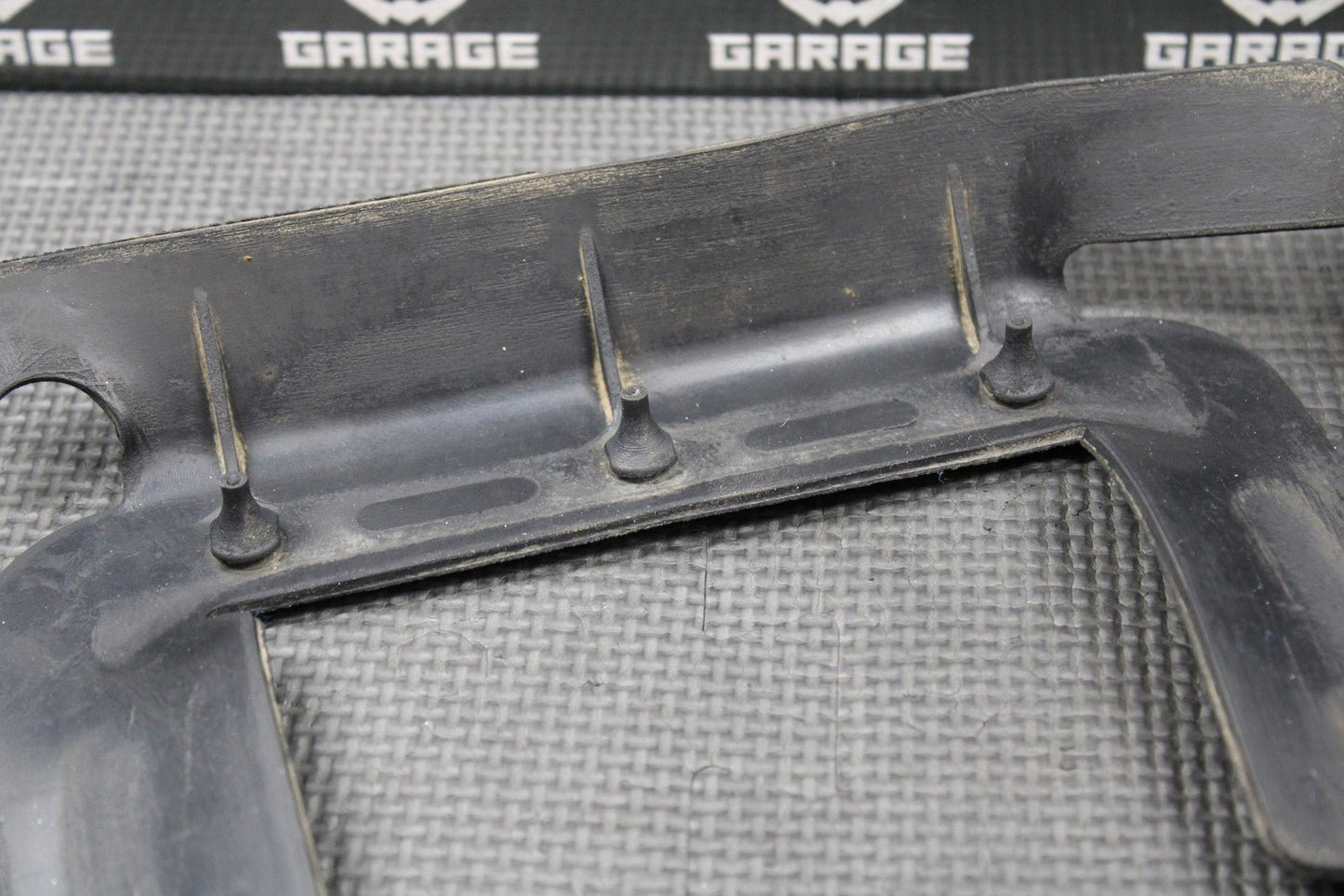 2002 HONDA XR200R 86 - 02 OEM GAS FUEL TANK SEAT FRAME DAMPER RUBBER MOUNTS GUARDS - hggarage