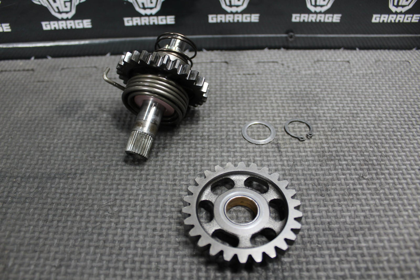 2001 01 - 07 SUZUKI RM125 OEM KICKSTART KICK START SHAFT W IDLER GEAR 26211 - 27C02 - hggarage