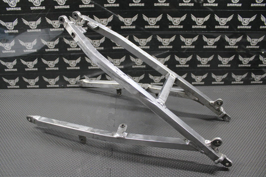 2000 2001 HONDA CR125R CR250R OEM REAR BACK SUB FRAME SUBFRAME 50200 - KZ3 - J30 - hggarage