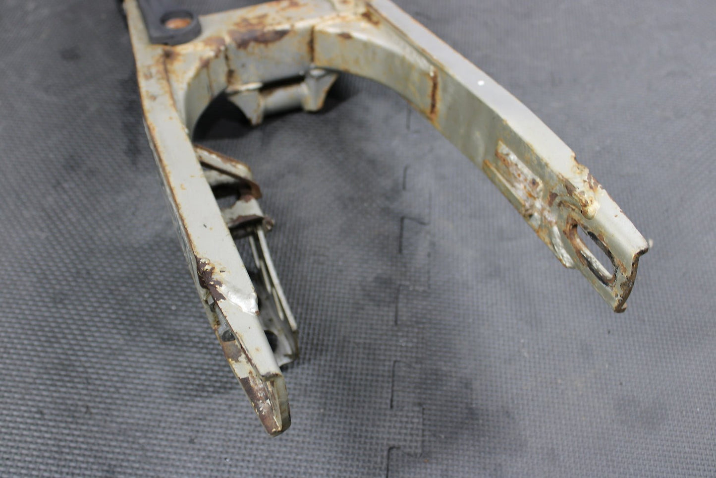 2002 KAWASAKI KX65 OEM SWINGARM SWING ARM SUSPENSION 33001 - 1623 - TX - hggarage