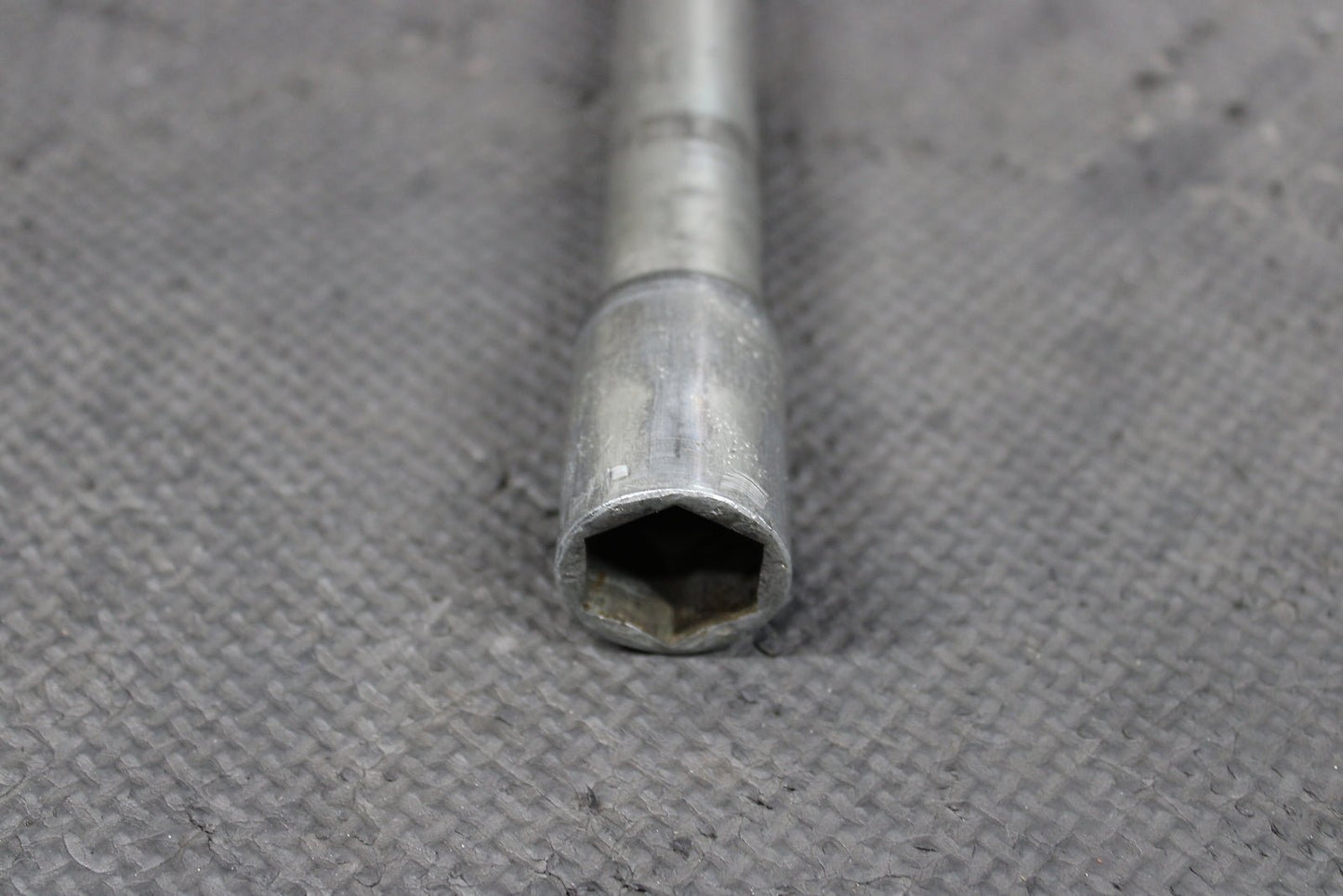 2008 Kawasaki KX250F OEM Front Wheel Rim Axle Pivot Bolt - hggarage