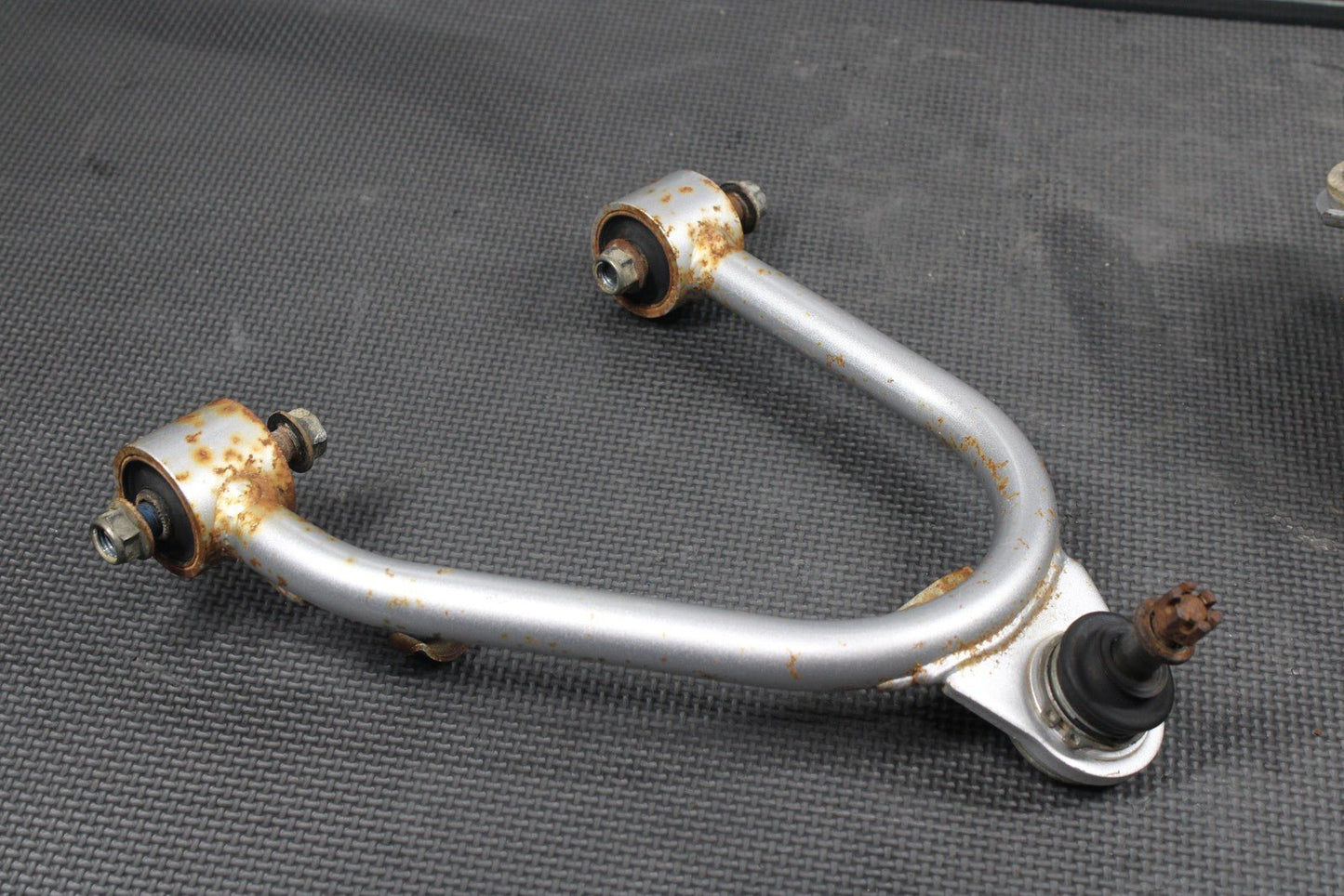 2004 04 - 09 SUZUKI QUADSPORT LTZ250 OEM FRONT LOWER UPPER LEFT CONTROL A ARMS - hggarage