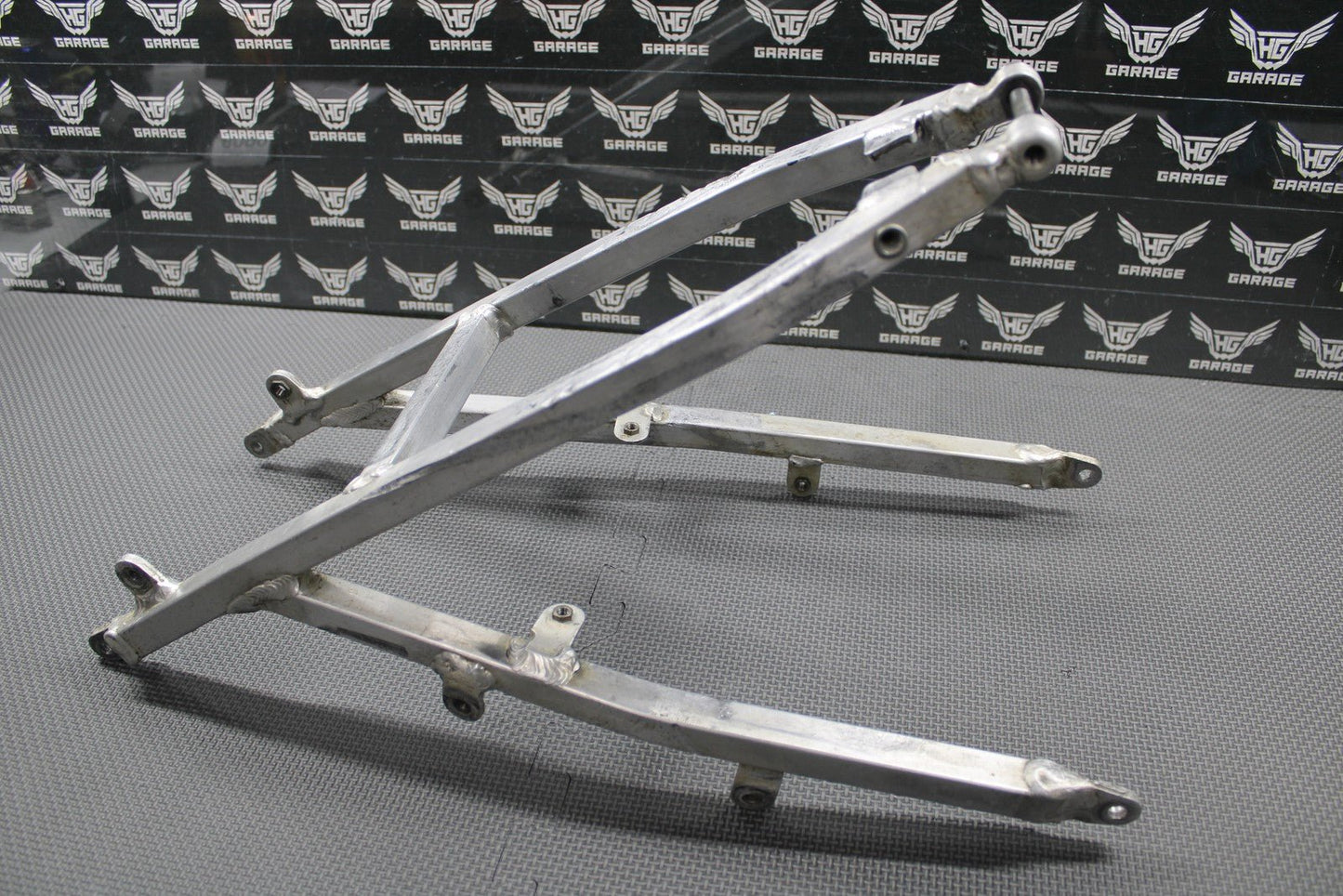 2000 2001 HONDA CR125 CR250R OEM REAR BACK SUB FRAME SUBFRAME 50200 - KZ3 - J30 GOOD - hggarage