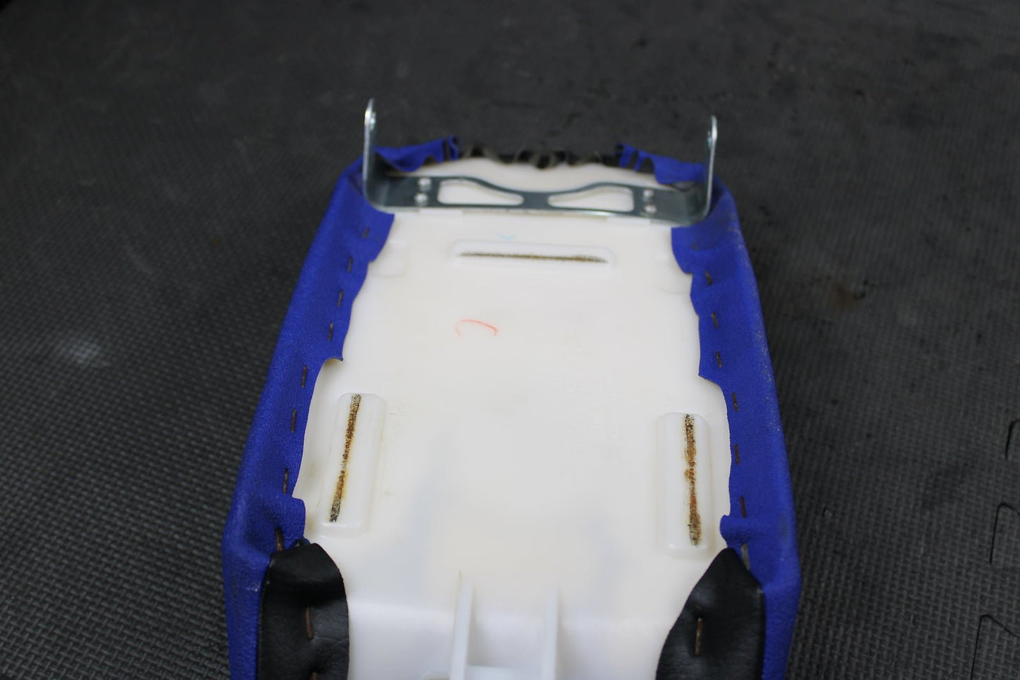 2009 Yamaha TTR110E OEM Seat Saddle Cushion Assembly 5B6 - 24710 - 01 - 00 - hggarage