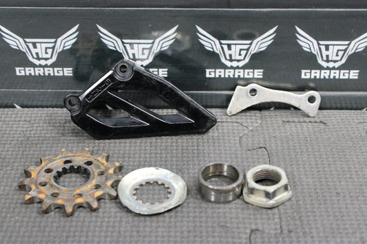 2015 KAWASAKI KX450F OEM MOTOR ENGINE FRONT SPROCKET COVER - hggarage