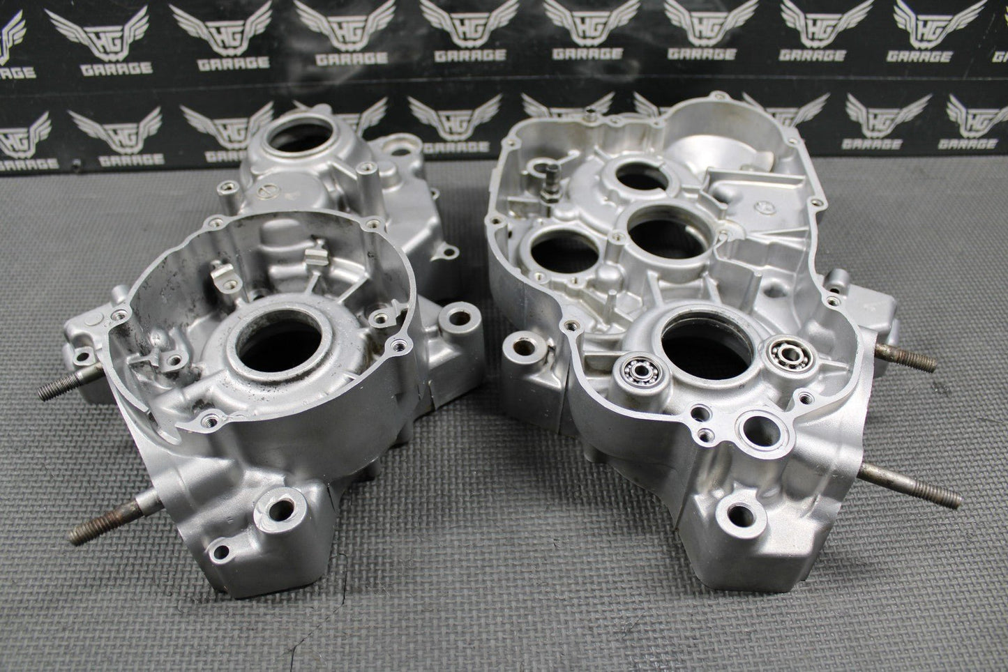1992 KAWASAKI KX125 OEM LEFT RIGHT ENGINE MOTOR CRANKCASE CRANK CASES 14001 - 5314 - hggarage
