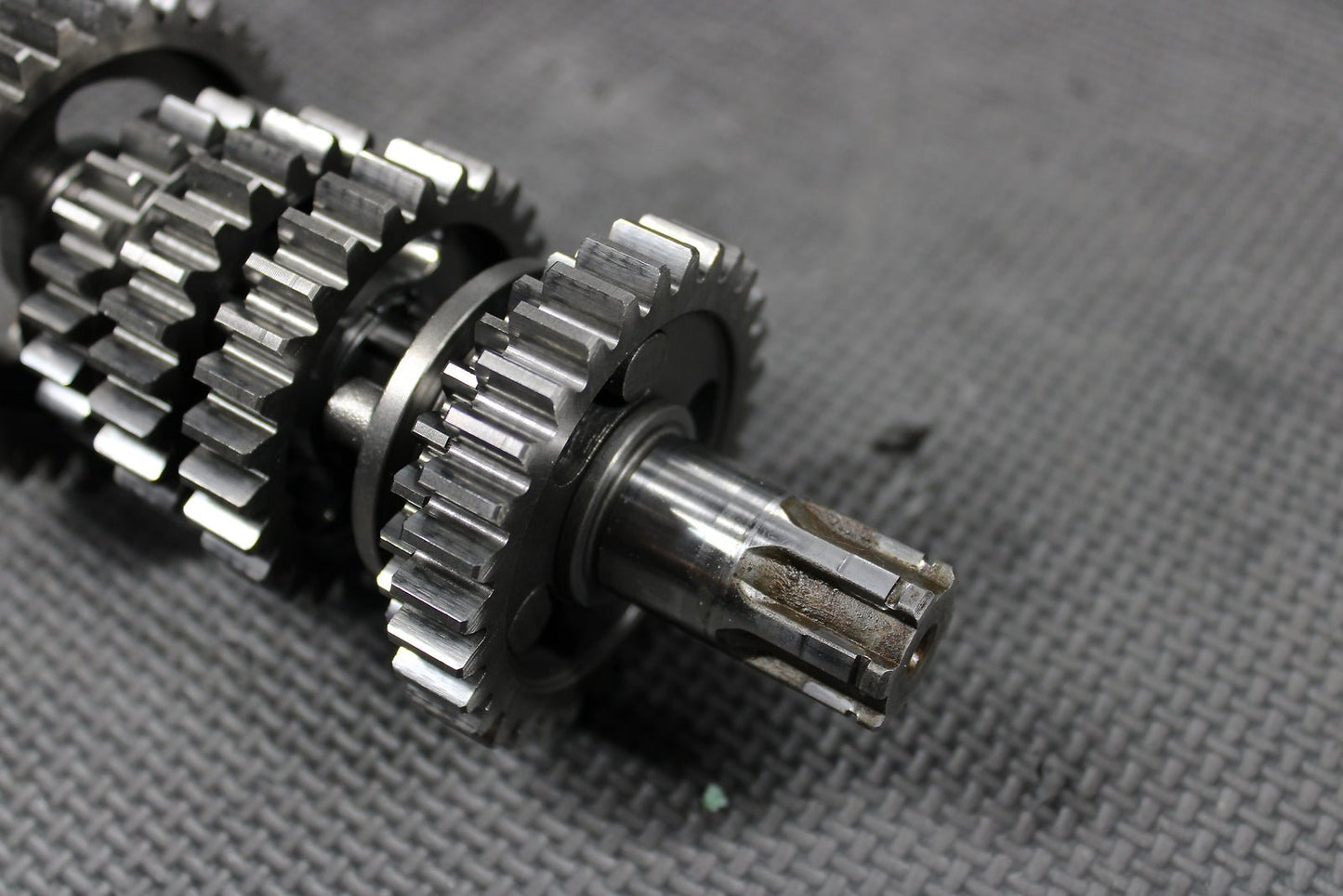 2008 KAWASAKI KX100 KX85 OEM ENGINE TRANSMISSION TRANNY ASSEMBLY GEARS - hggarage