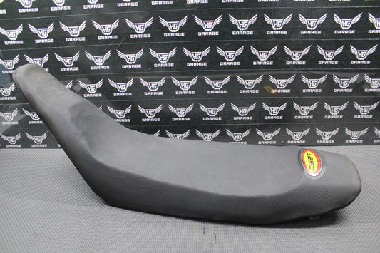 1999 SUZUKI RM250 OEM SEAT SADDLE FOAM PAN SHAVED LOW W/ CEET GRIPPER COVER - hggarage