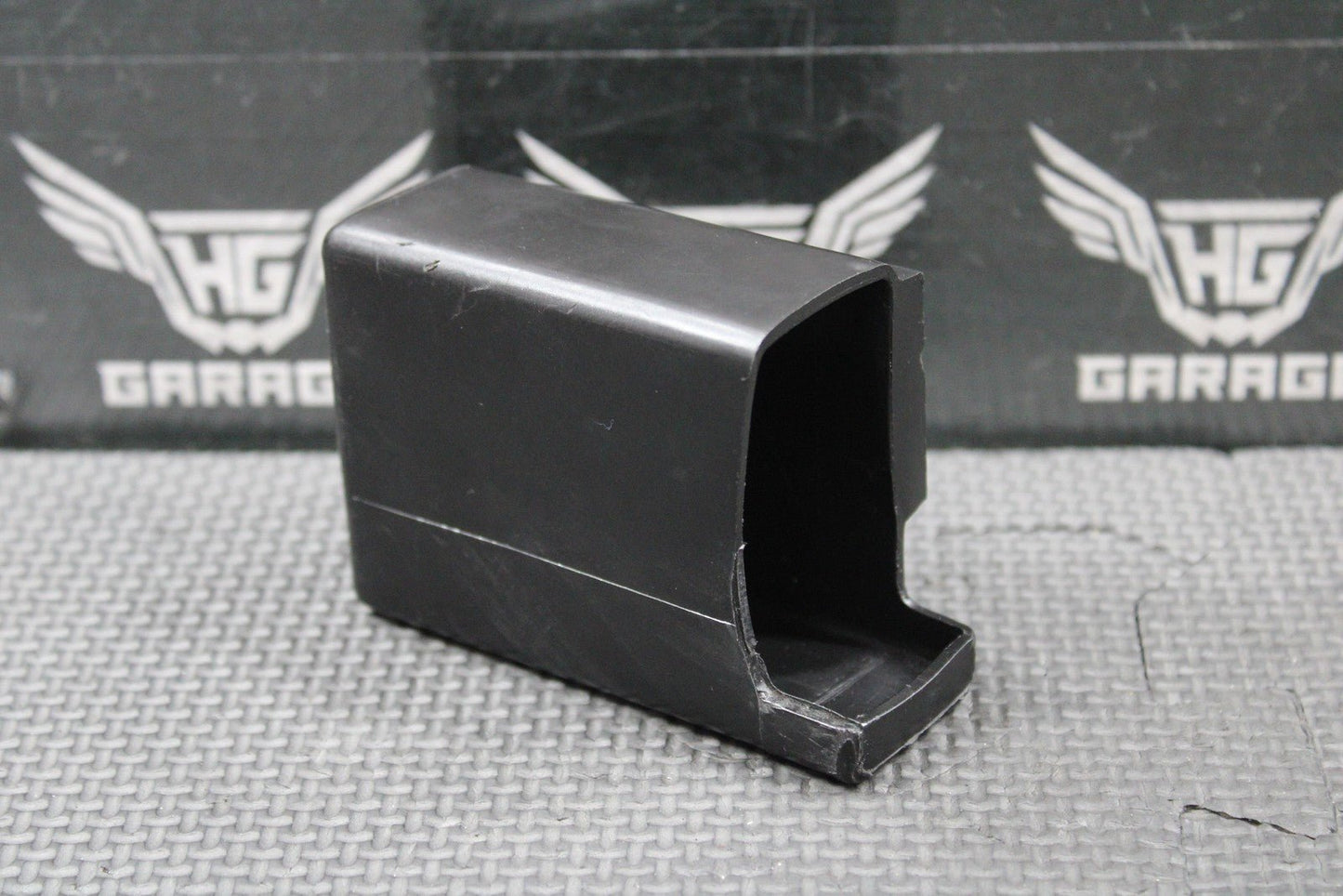 2001 HONDA 89 - 01 CR500R OEM CDI RUBBER MOUNT SLEEVE BOOT HOLDER 30401 - KZ3 - 861 - hggarage