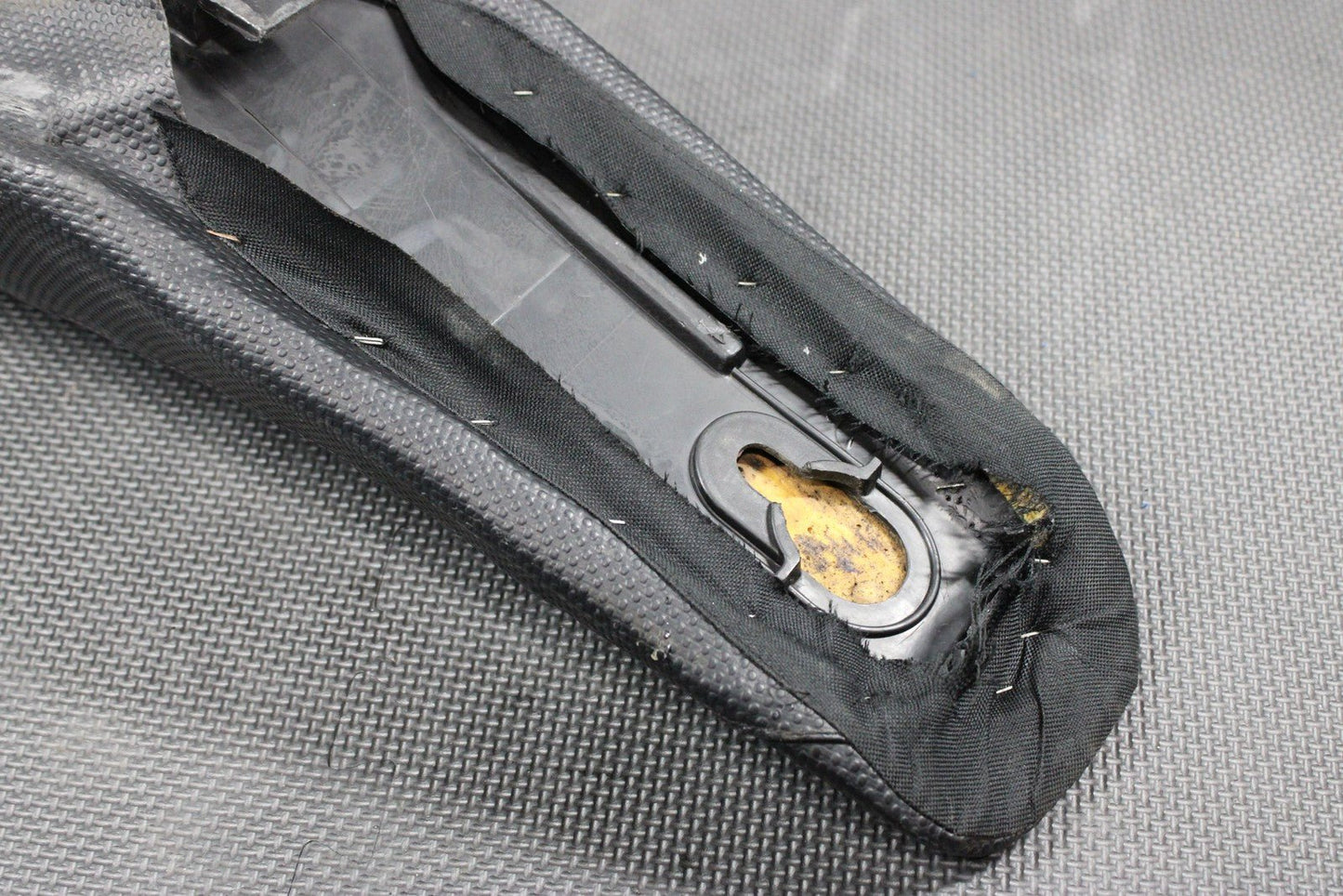 2006 YAMAHA 06 - 08 YZ450F SDG SEAT SADDLE CUSHION PAN 5XC - 24710 - 91 - 00 - hggarage