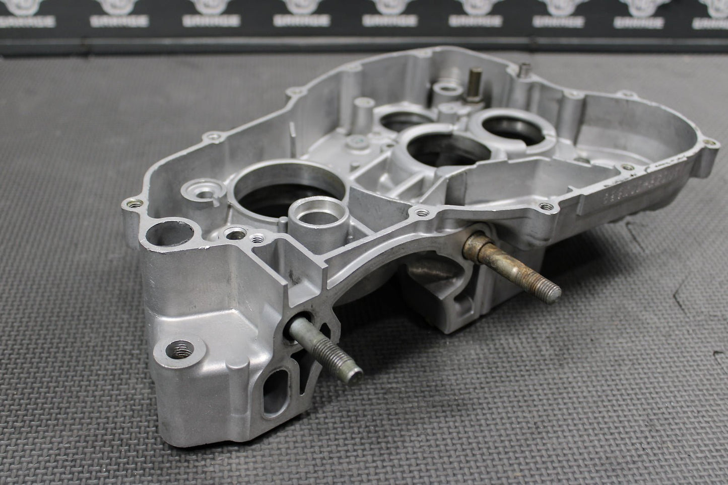 2000 YAMAHA YZ250 OEM RIGHT ENGINE MOTOR CRANKCASE CRANK CASE BLOCK - hggarage