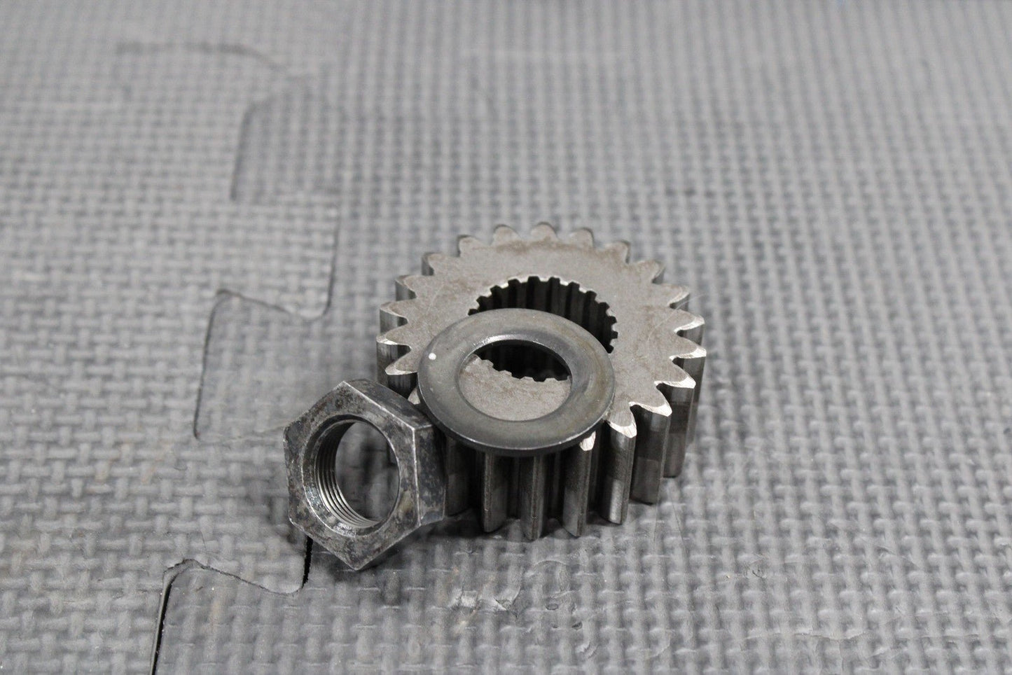 1986 86 - 94 KAWASAKI KDX200 OEM ENGINE CRANKSHAFT PRIMARY GEAR CON ROD 13097 - 1157 - hggarage